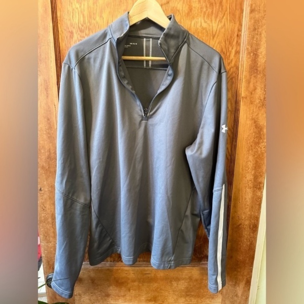 Under Armour  1/4 Zip Neck Long Sleeve Sweatshirt Gray - Medium NWOT